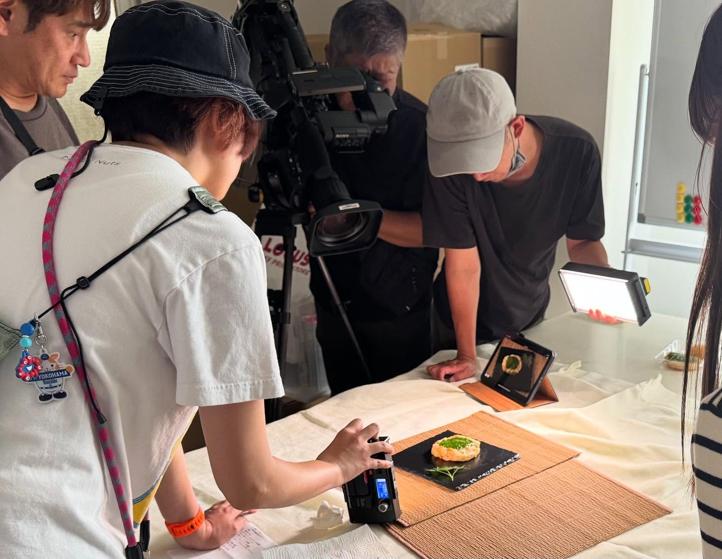 先日、なんと人気の芸人さんが、湊川店に街ブラでお立ち寄りくだ